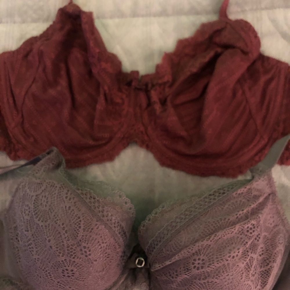 2 Chantelle bras 36D